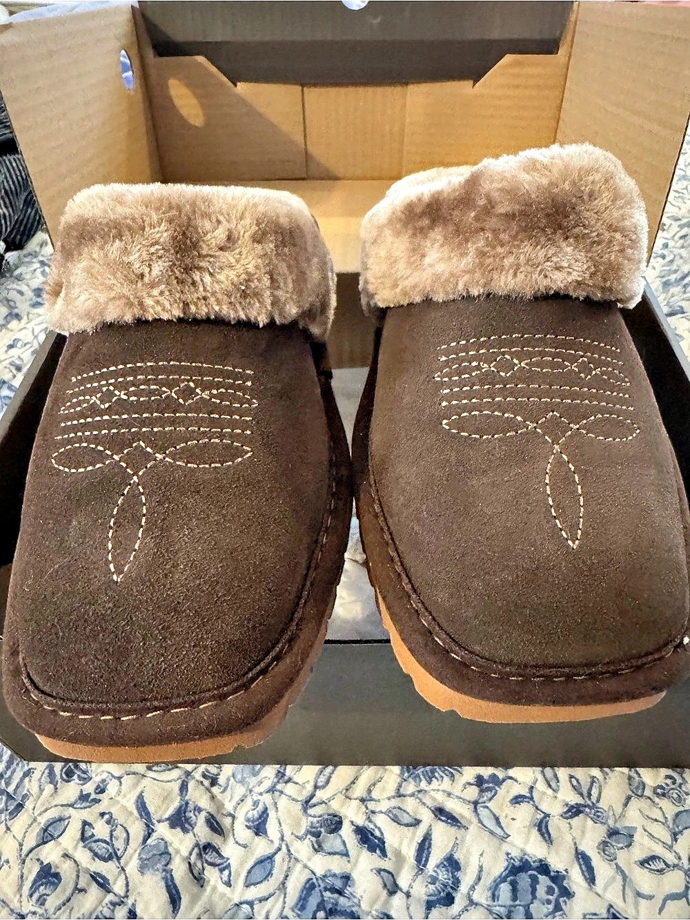 Ariat Jackie Square Toe Slipper Brown Faux Fur Western style US size 6 weste